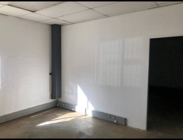 1,608M² WAREHOUSE TO LET IN AIRPORT INDUSTRIA